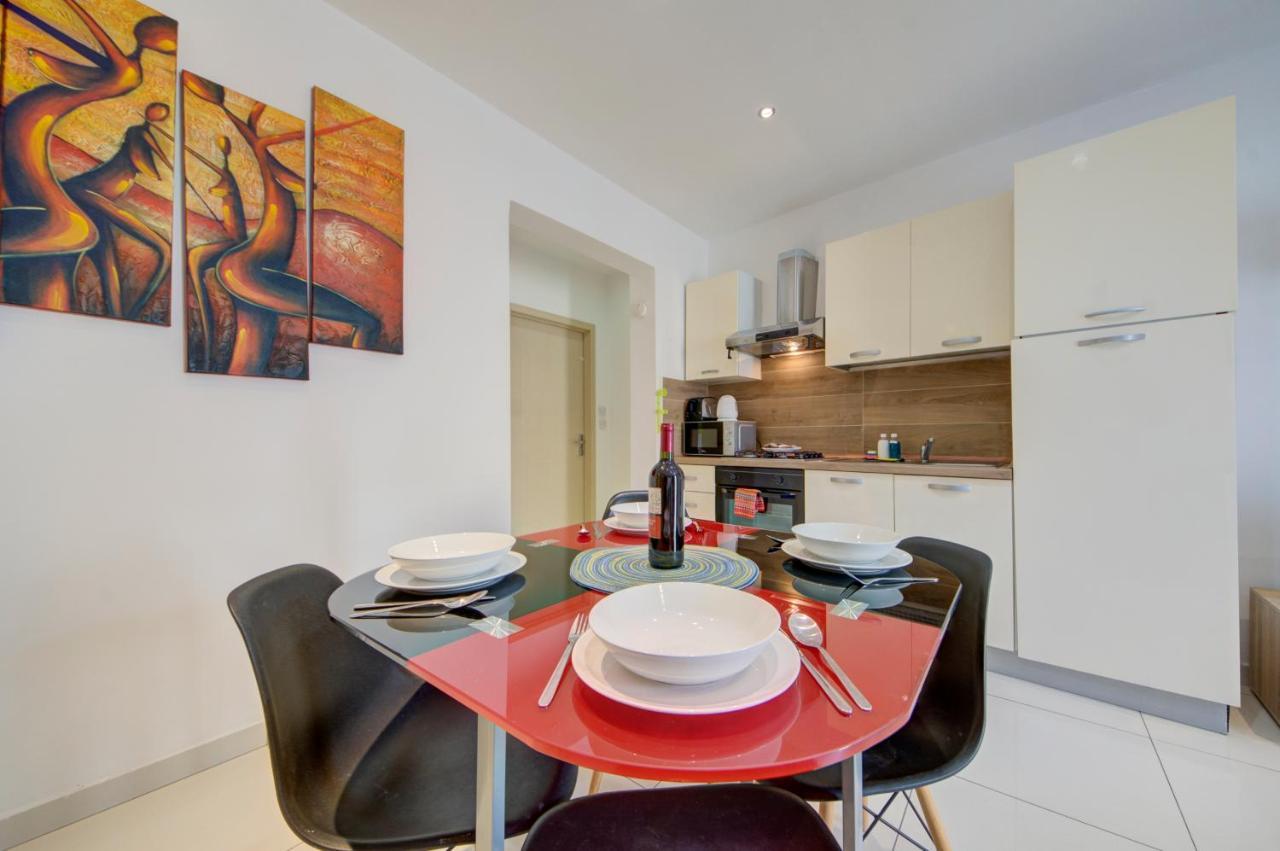 Sapphire Court 2 Bedroom Apartments By Shortletsmalta 슬리에마 외부 사진